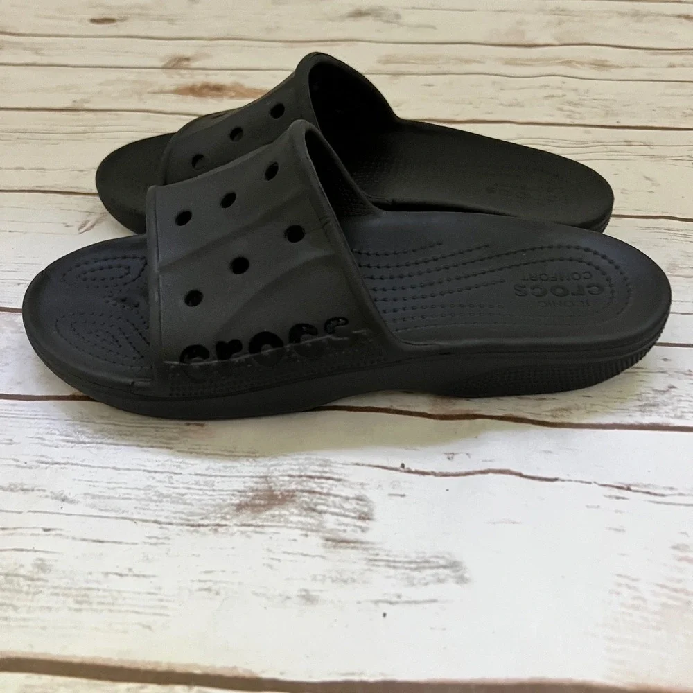 Crocs Classic Slide Black Lightweight Water Friendly Men 8 Women 10